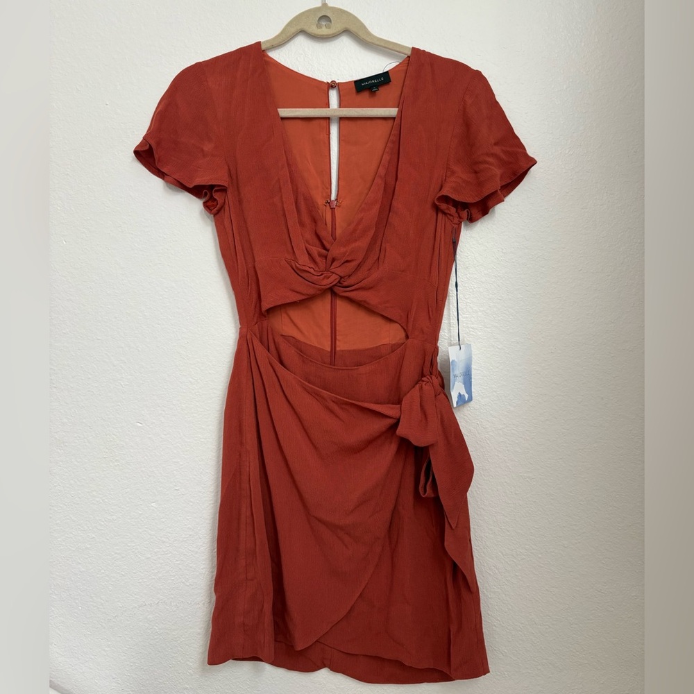 NWT MAJORELLE Revolve XS Evelyn Mini Front Twist Cut Out Dress in Terracotta